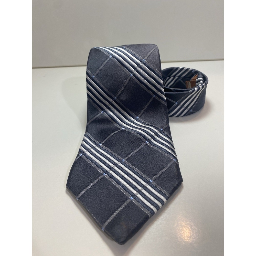 Michael Kors Men's Gray / Black Silk Striped Classic Neck Tie Size 60”x3.5”